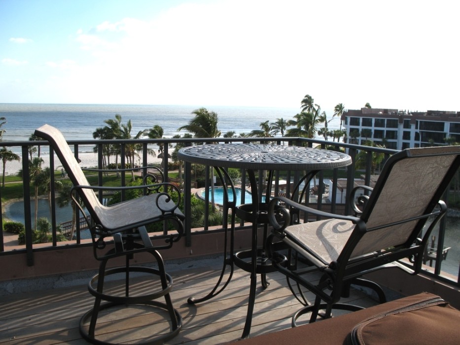 The bar set overlooks the Gulf of Mexico and the beach