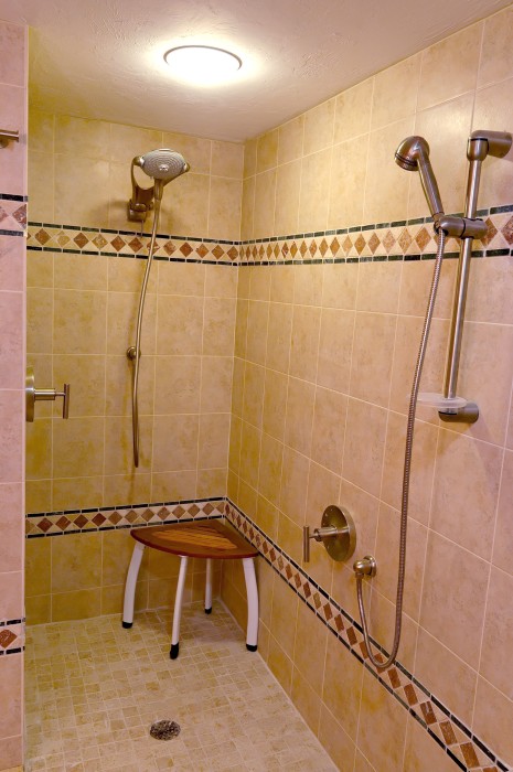Double walk-in shower in the master suite