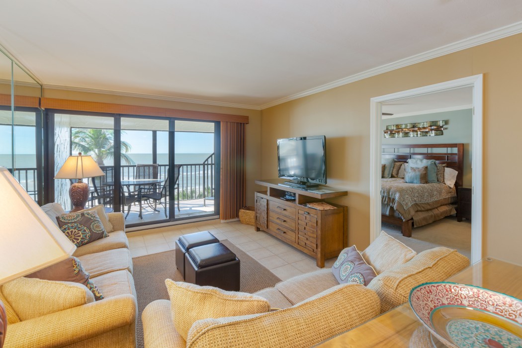 Family Room and Lanai