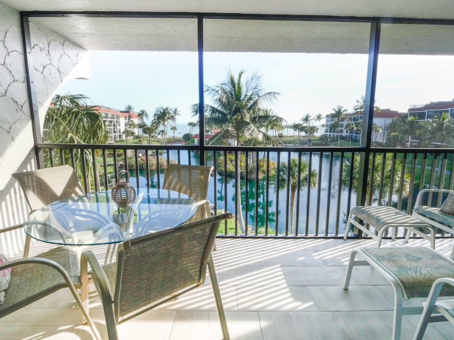 Enjoy playing games or having a snack from table on Lanai.