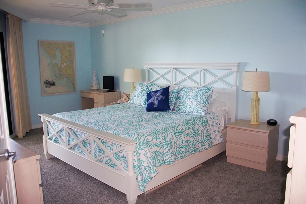 Master Bedroom with California King Bed and Direct Access to the Lanai