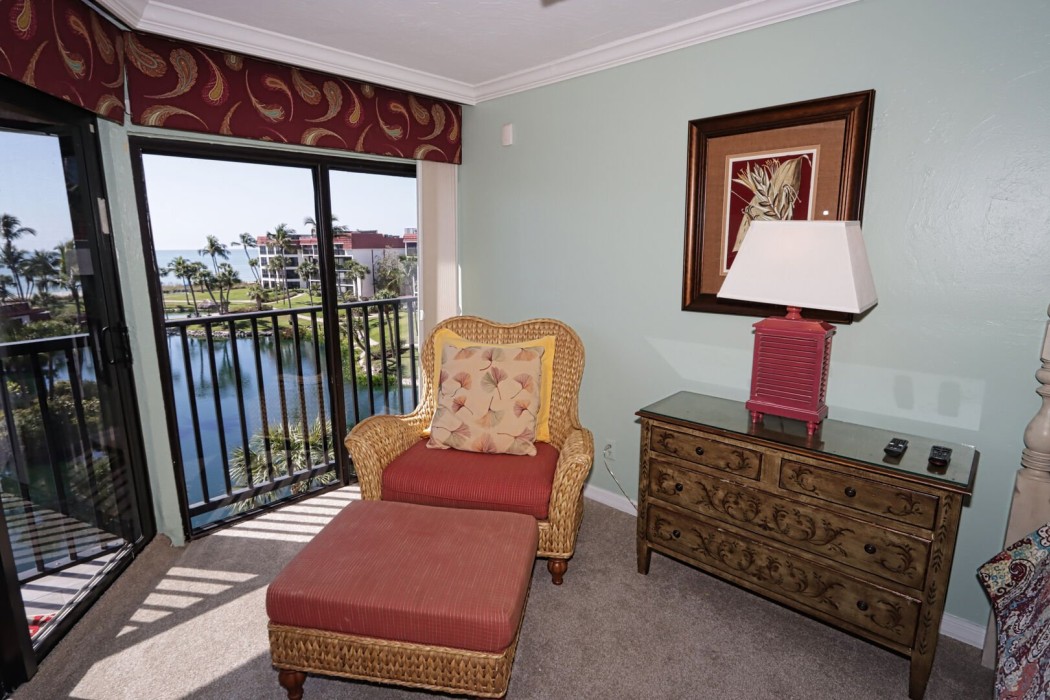 Reading and viewing corner