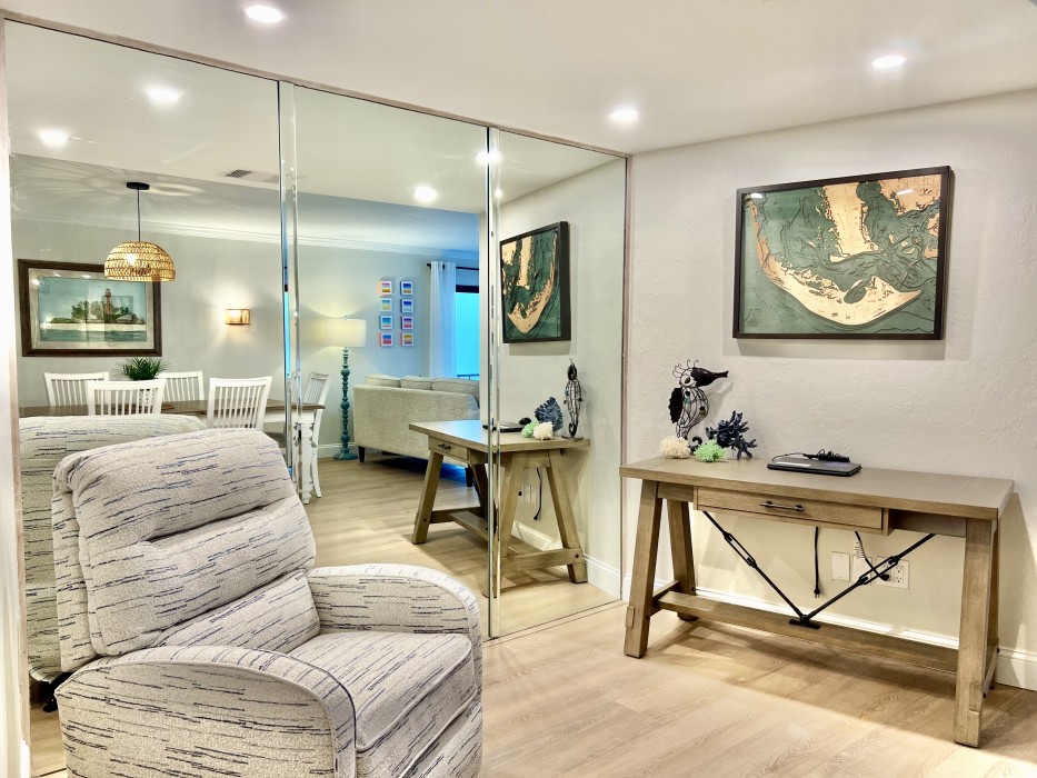 Reading Nook with Workstation