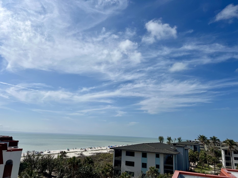 Rooftop Panoramic 360 degree Island View