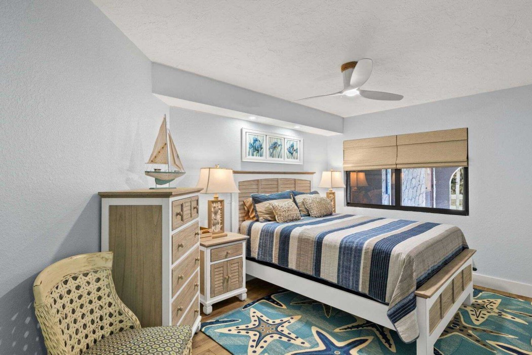 Guest Bedroom 2 with a Queen bed.