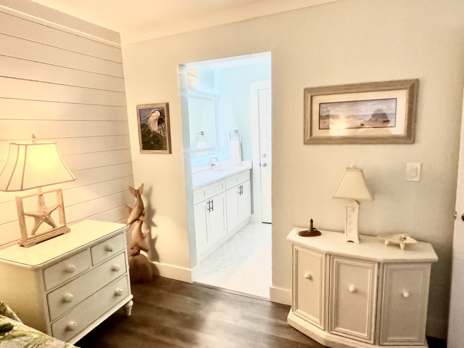 MBR to sink IMG 5652 Sanibel Feb 2025 condo pics for website copy