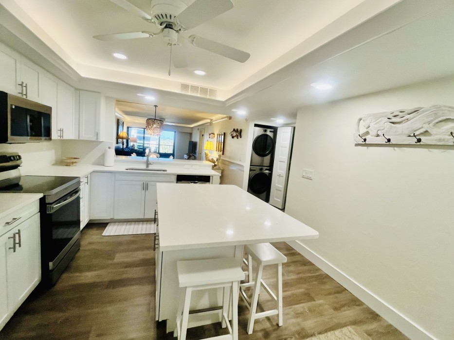 Kitchen 3 IMG 5717 Sanibel Feb 2025 condo pics for website