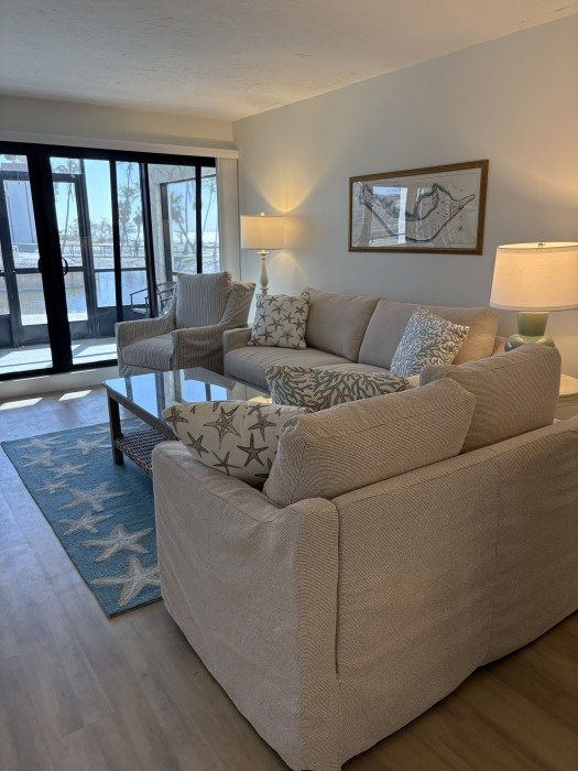 Living room - Comfy seating with a smart TV and a spectacular view of the Gulf.