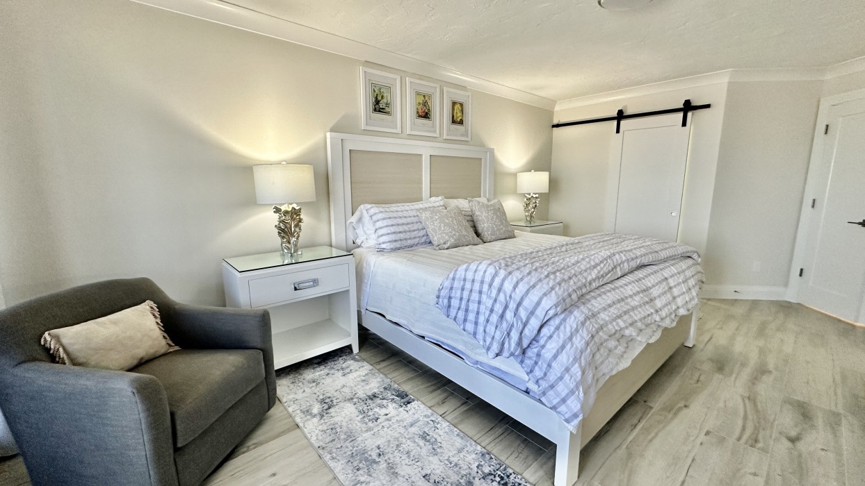 The Primary bedroom features a King bed and en-suite bath.