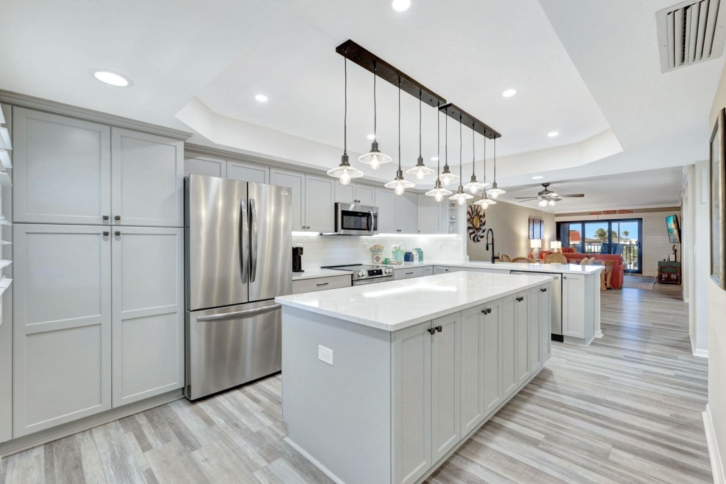 Outstanding fully equipped kitchen with granite countertops