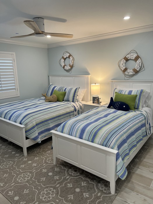 Guest bedroom, with Queen and Twin bed