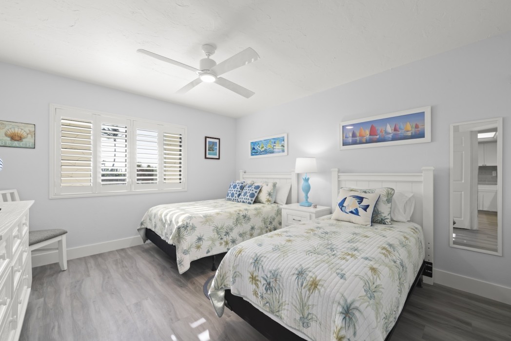 Bedroom 1a