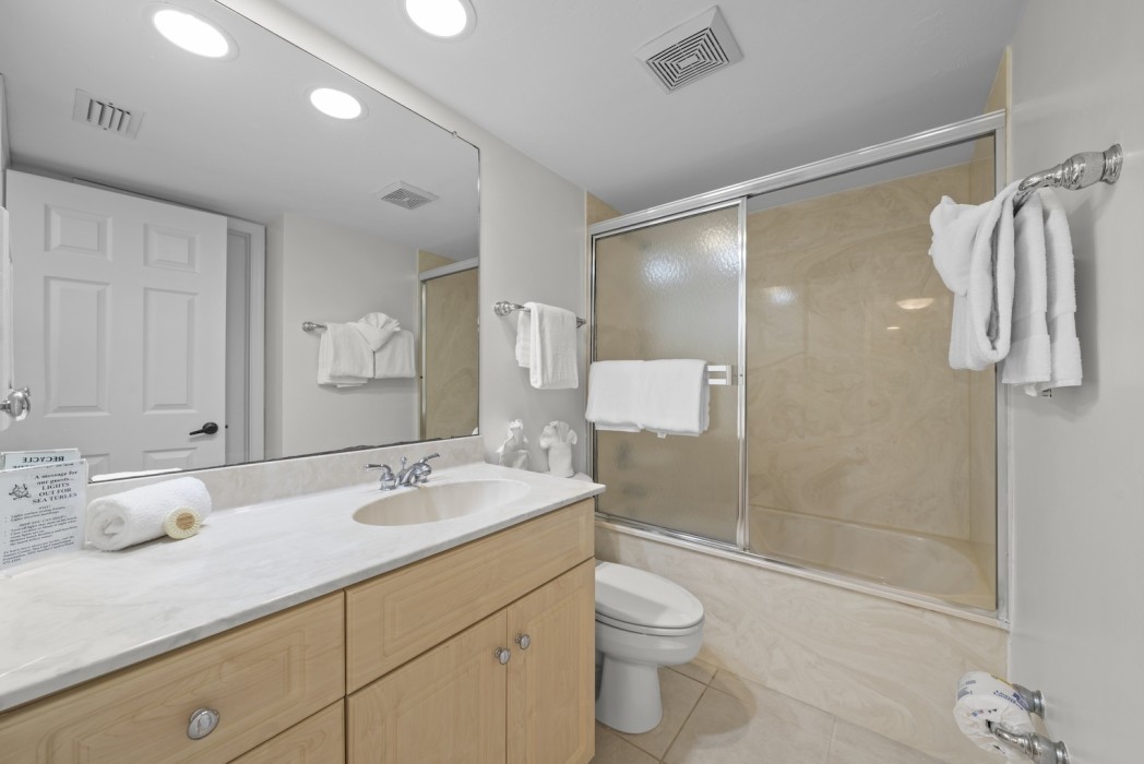 Bathroom 1a