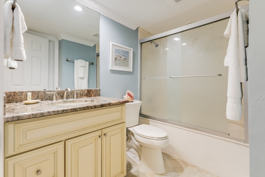Guest Bathroom with direct access to the Guest Bedroom.