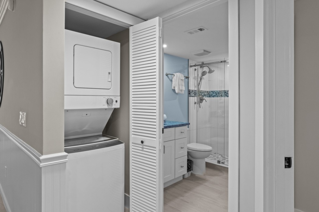 Full washer and dryer