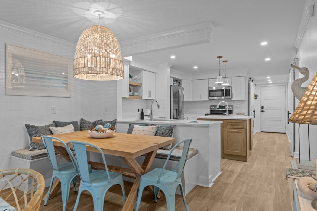 Dining are featuring bench seating and chairs