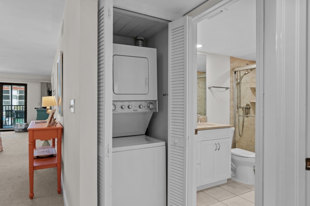 Washer and dryer near GB and Kitchen