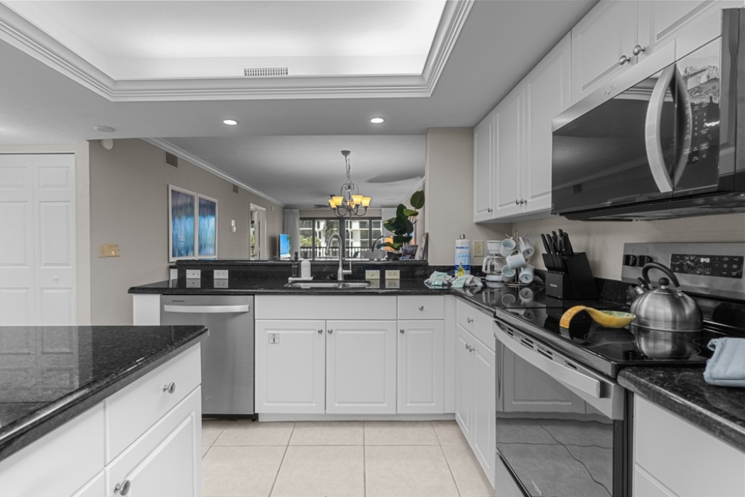 Fully equipped kitchen