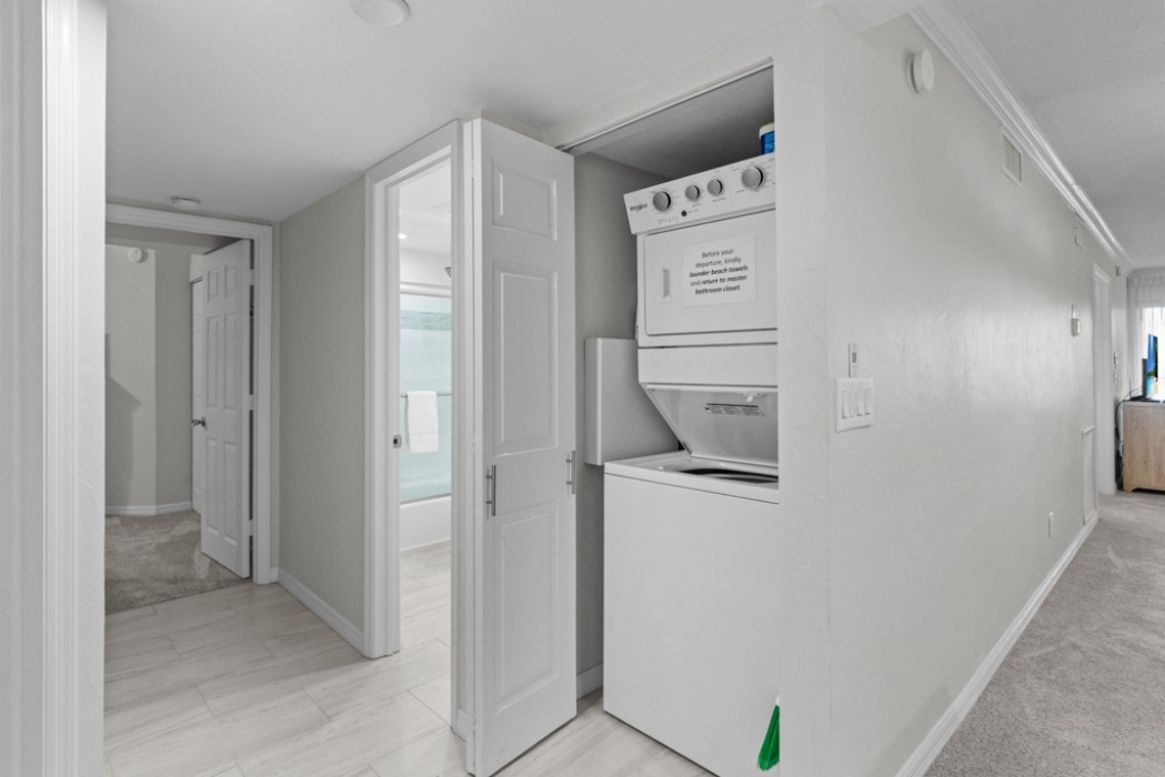 Full size washer & dryer