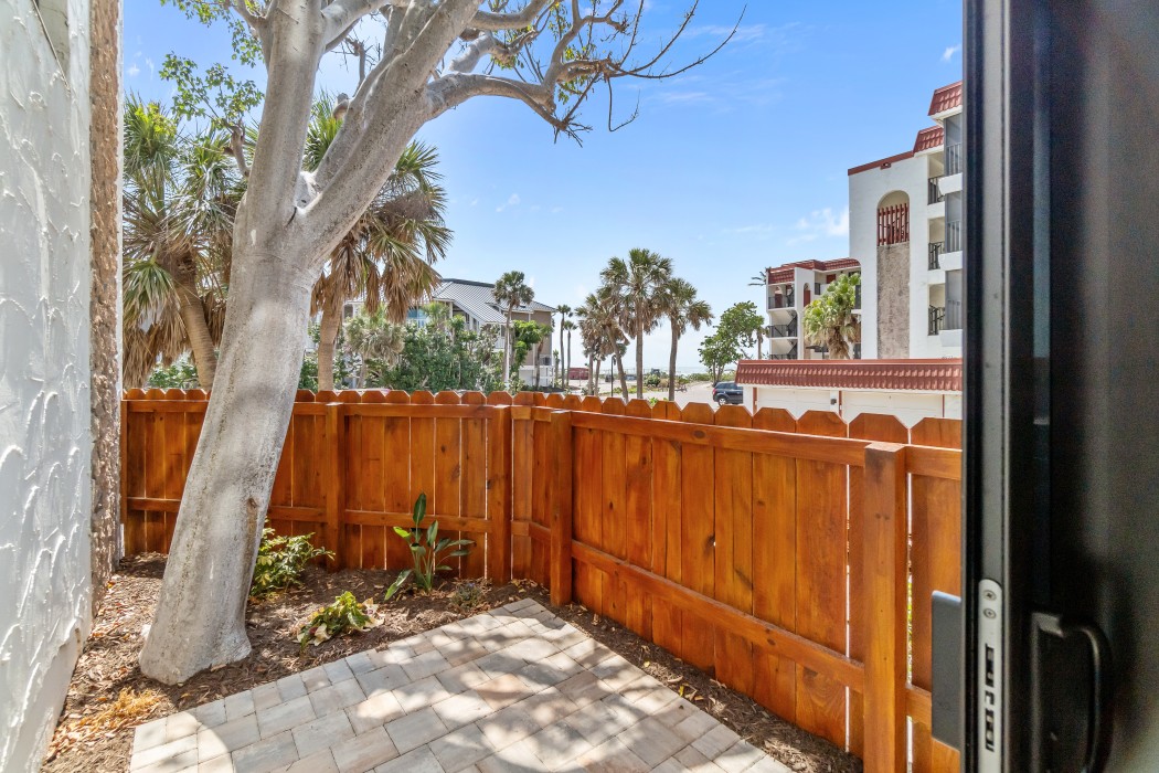 Second patio beside kitchen
