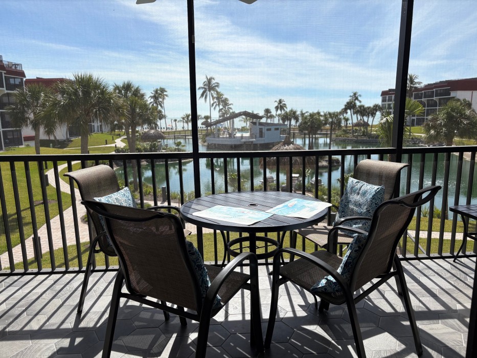 Breakfast on the lanai