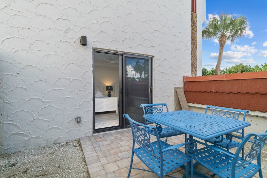 Second patio off guest bedroom