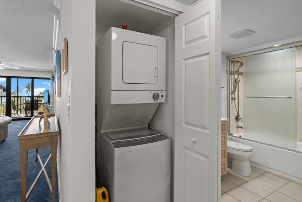 Full size washer & dryer