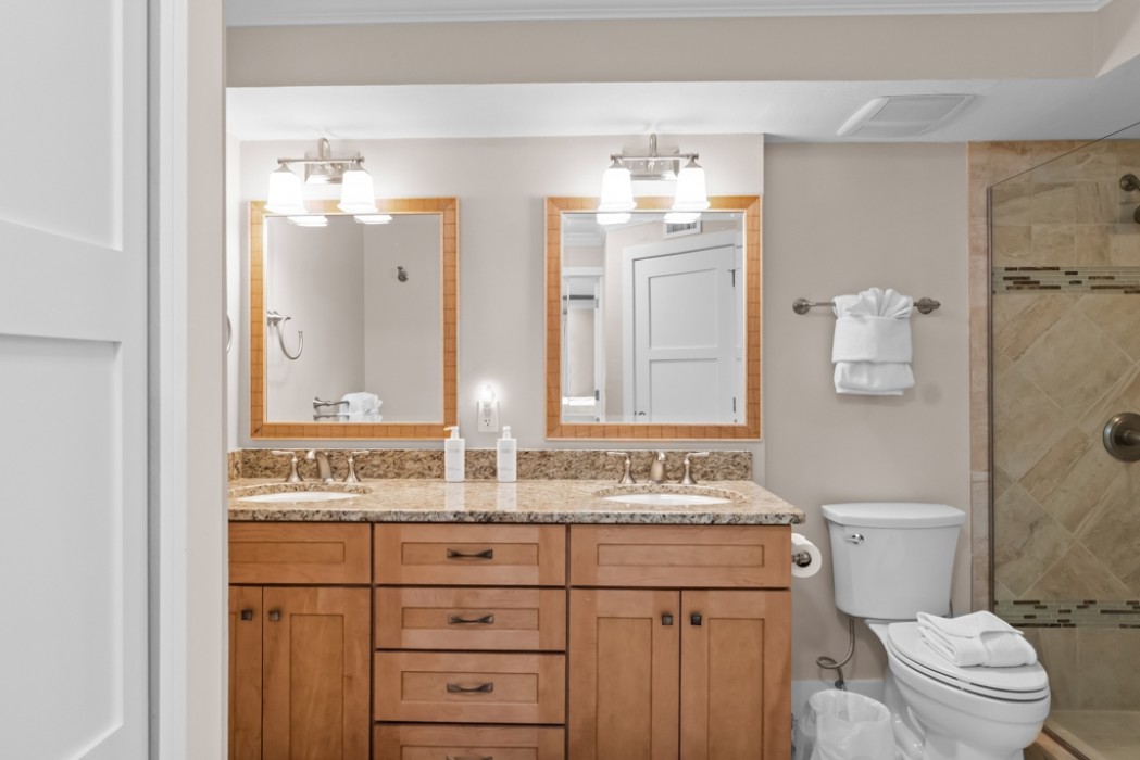 MASTER  BATH TWO SINKS AND LARGE WALK IN SHOWER