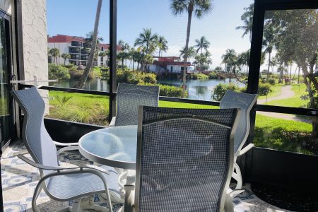 774 AA9 E4 CB38 4 CE7 81 FC 72 EB9 AA02963